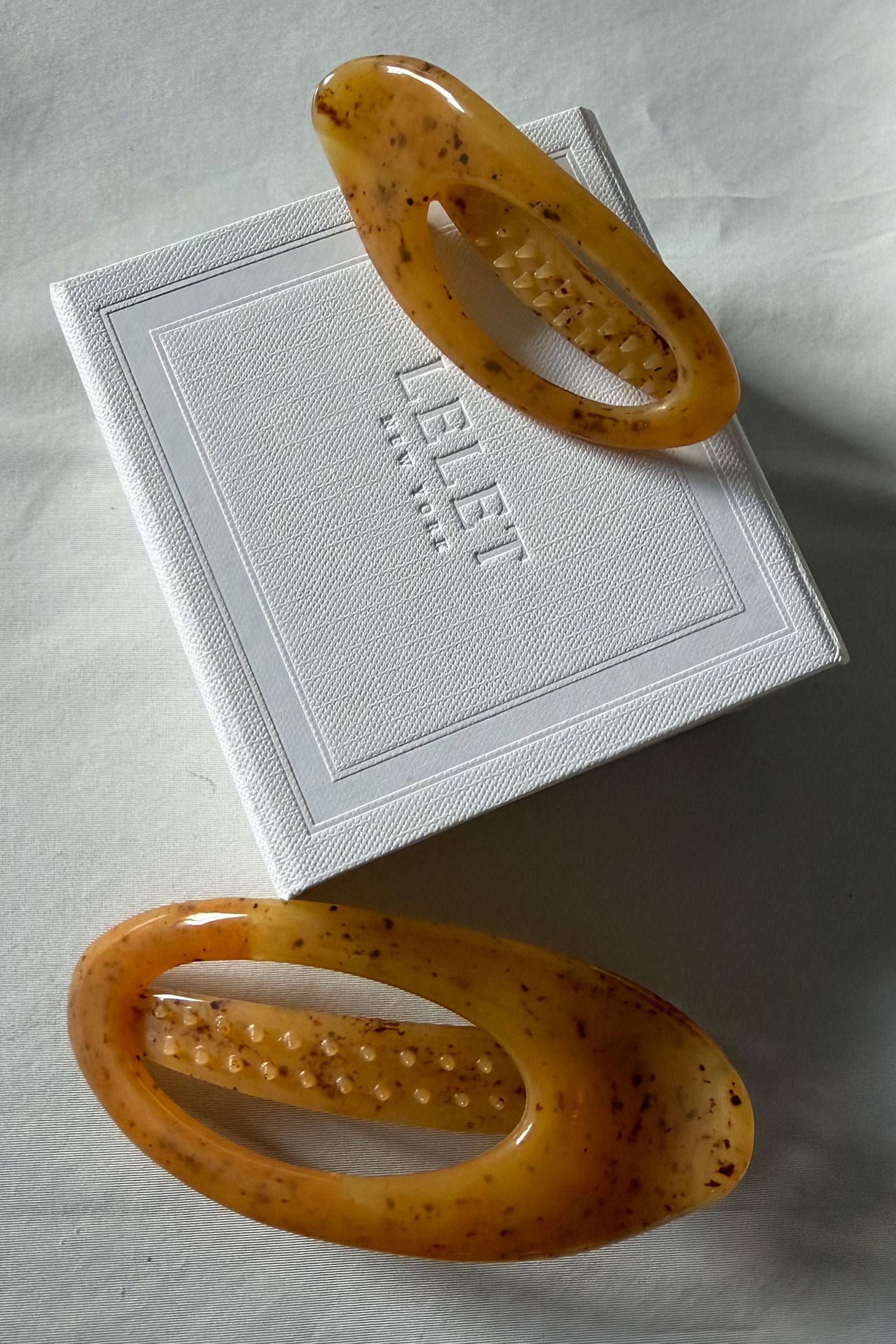 The Elizabeth Flat Claw Clip Set