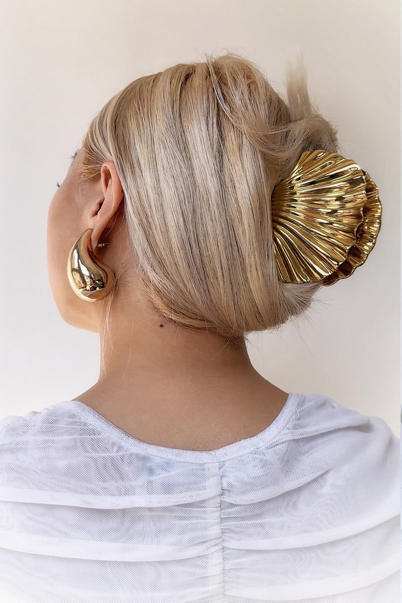 Glossy Shell Claw Clip