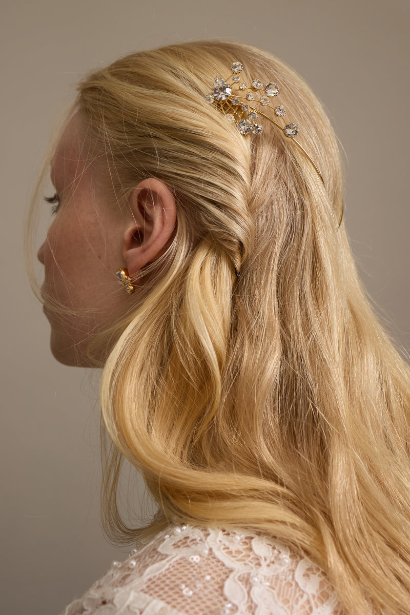 Briar Semi Crystal Vee Halo