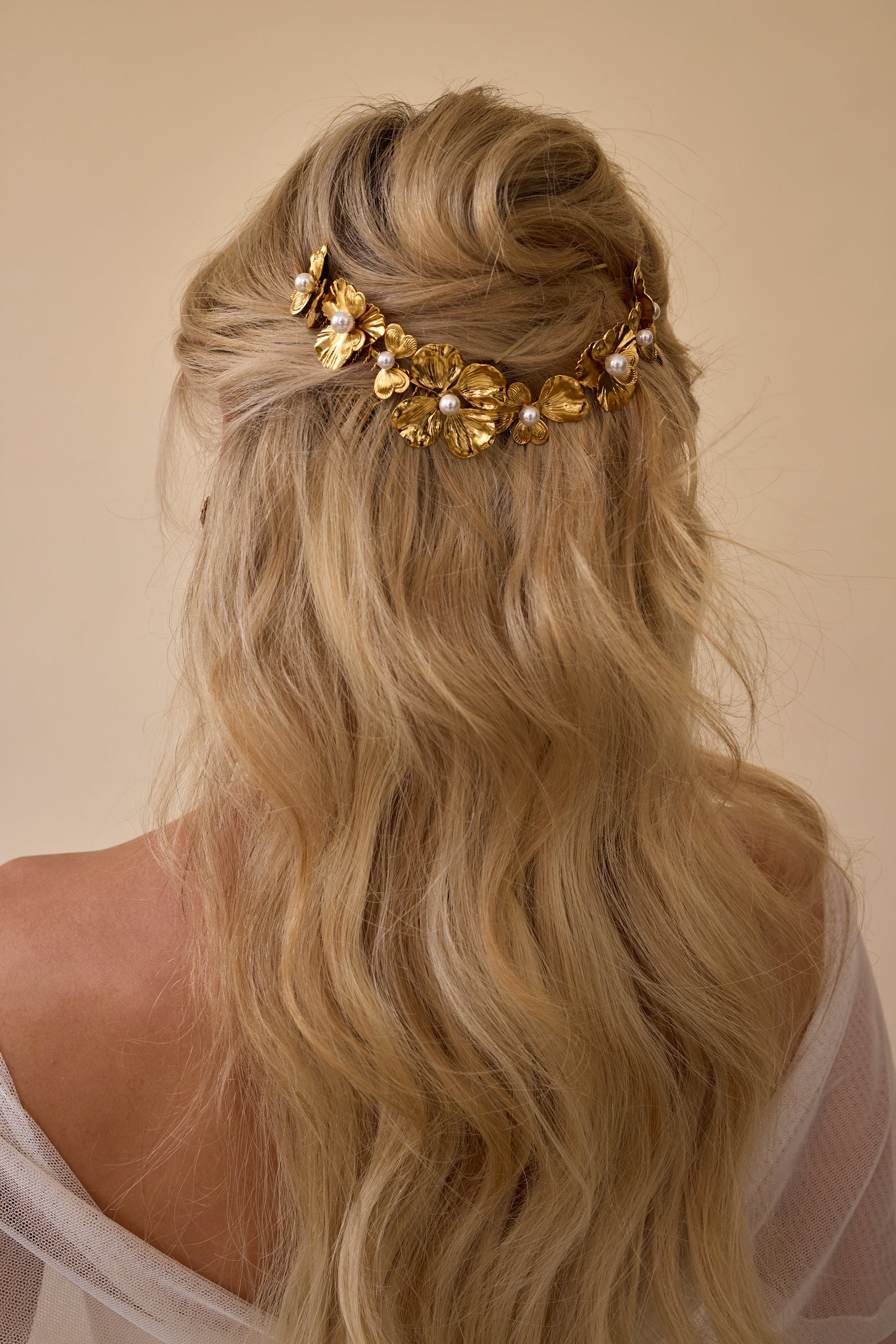 Poppy Pearl Comb