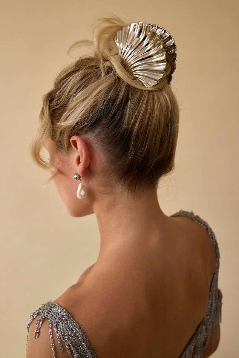 Glossy Shell Claw Clip