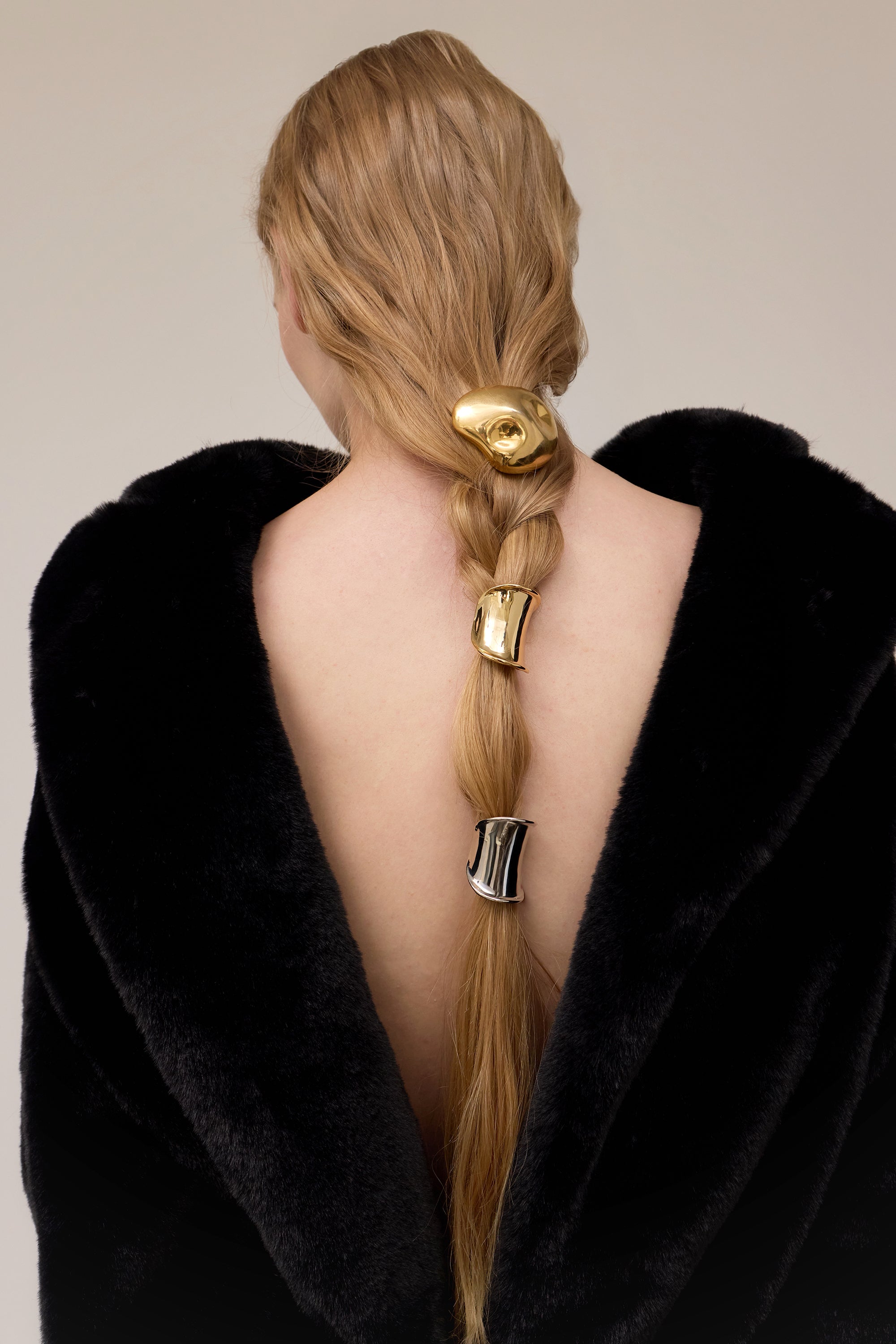 Mini Hera Pony Cuff