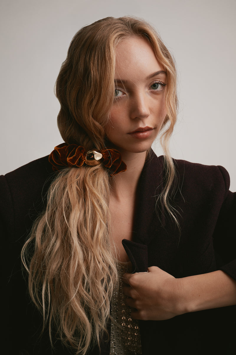 Inara Velvet Medium Scrunchie