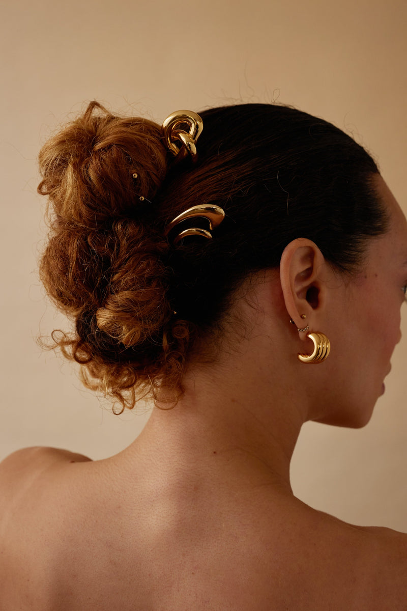 Glossy Knot French Pin