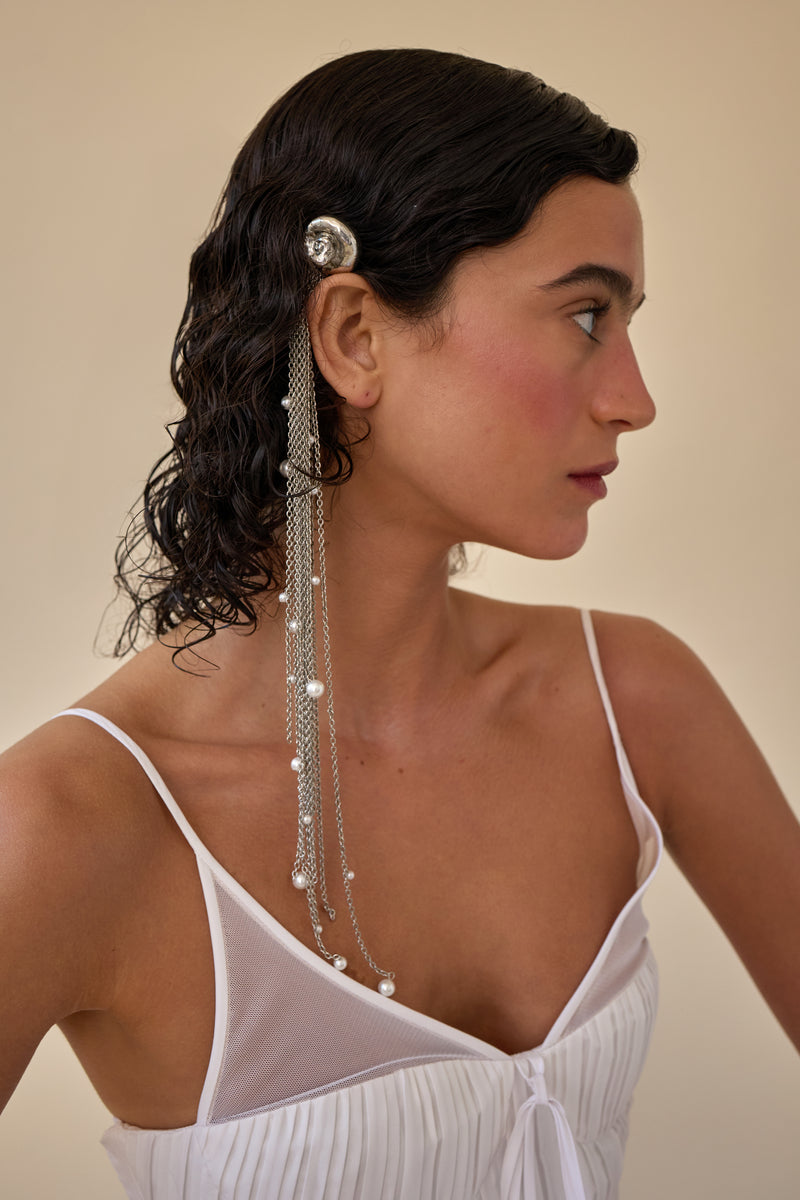 Leila Swirl Chain Pearl Comb