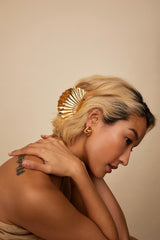 Glossy Shell Claw Clip