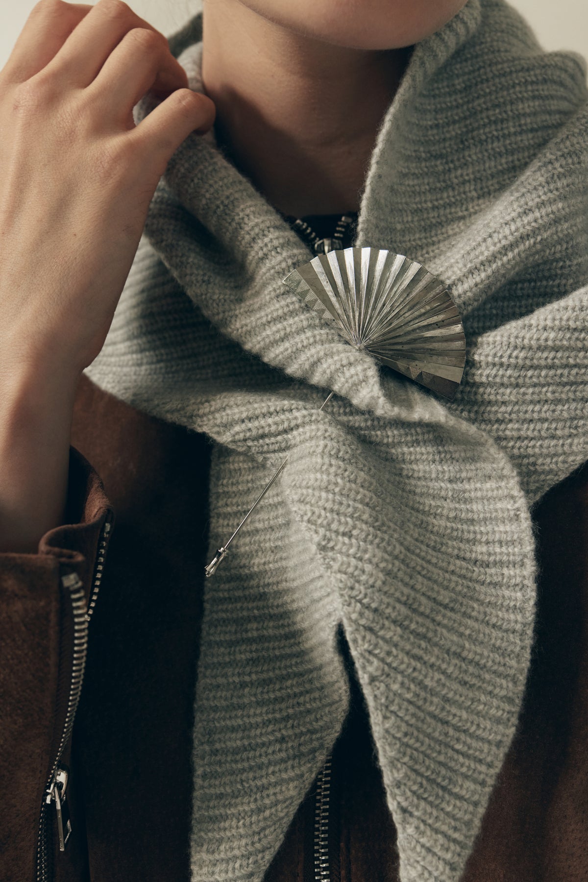 Paloma Deco Brooch