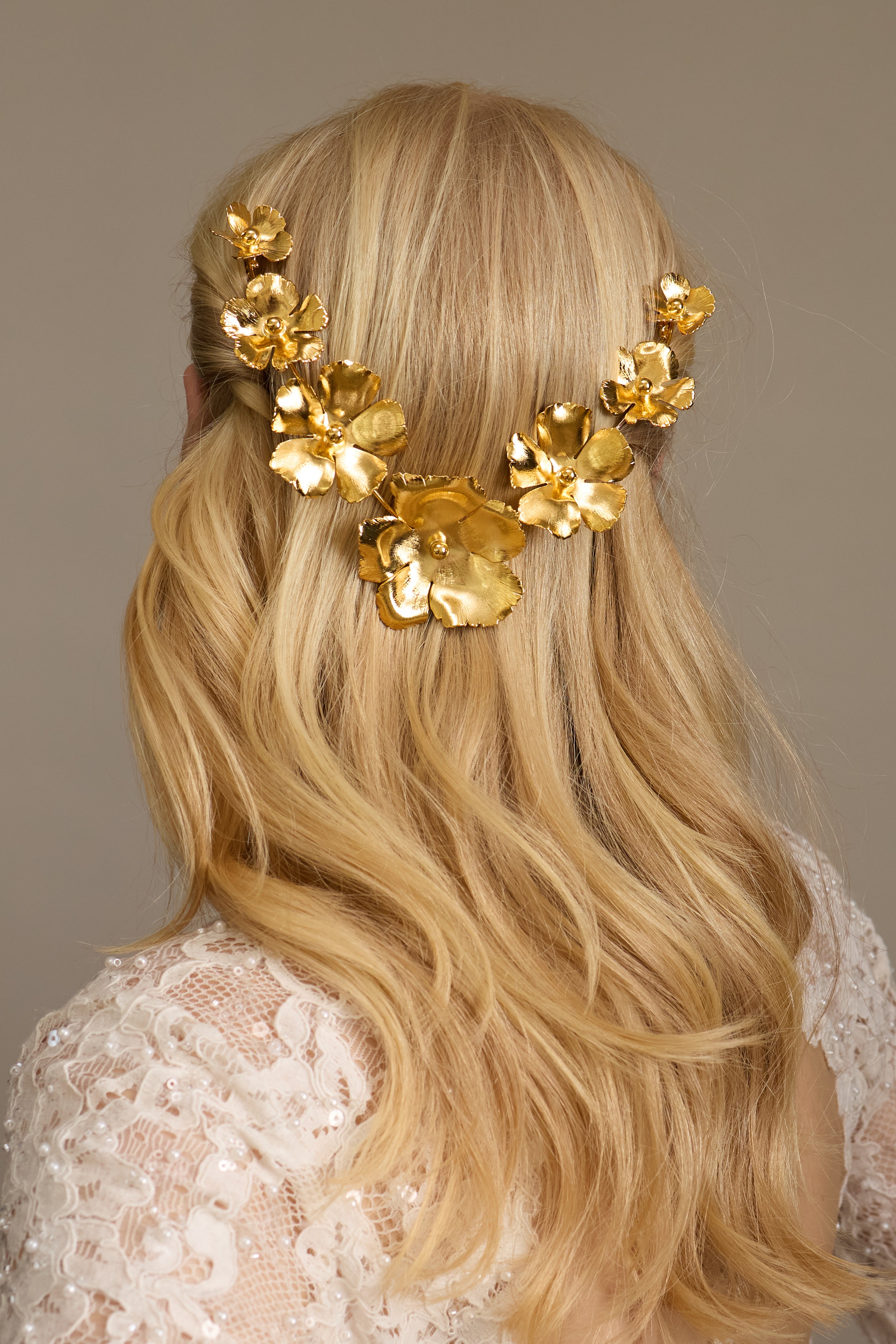 Eden Floral Vee Halo