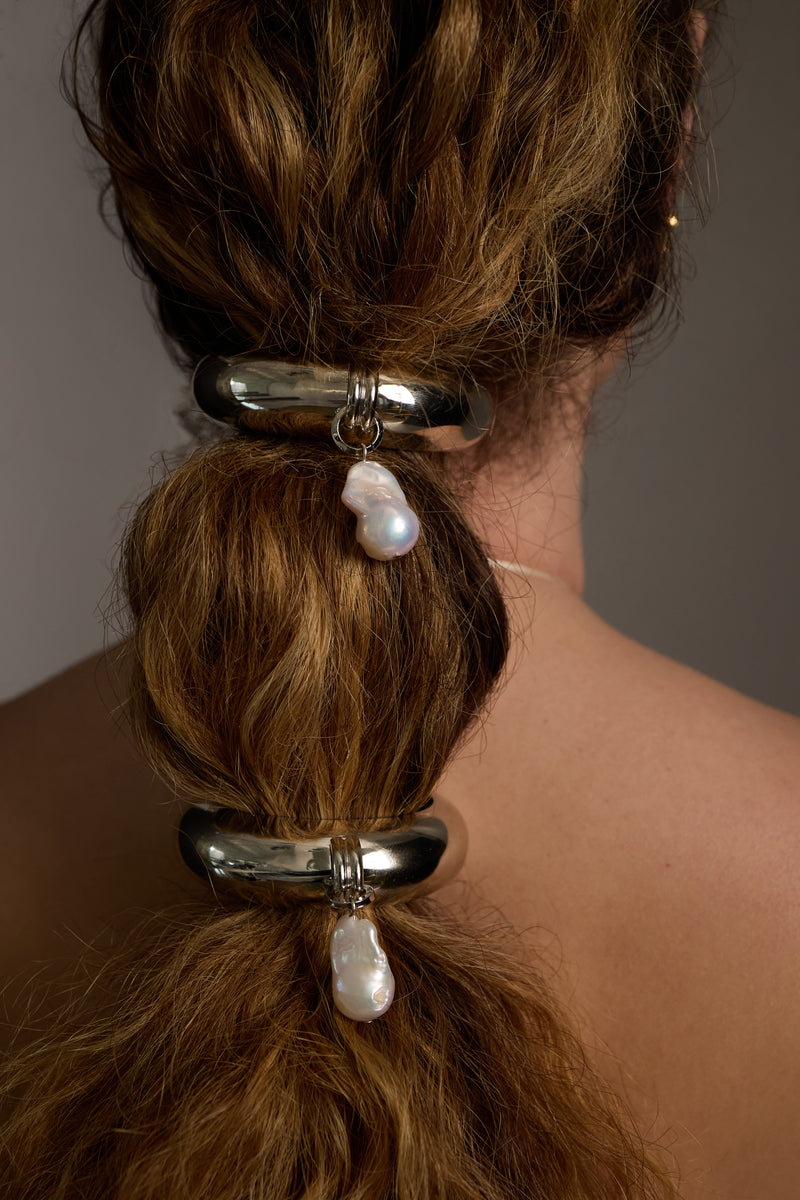 Freshwater Pearl Glossy Arch Pony Cuff