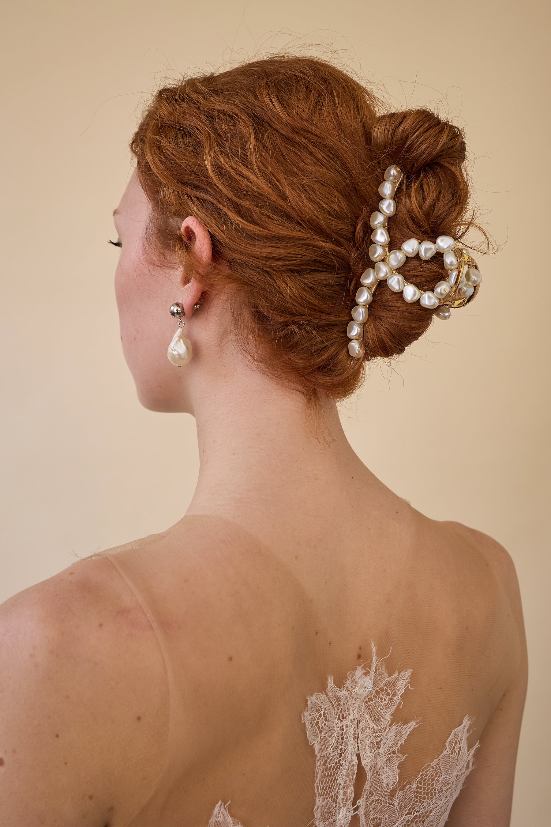 Aria Pearl Claw Clip | LELET NY