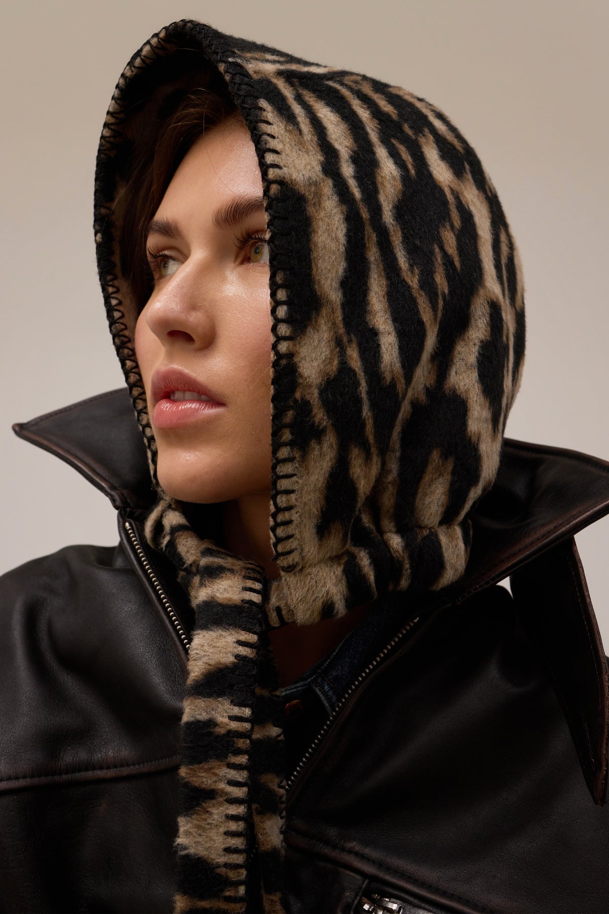 Masha Leopard Wool Hood