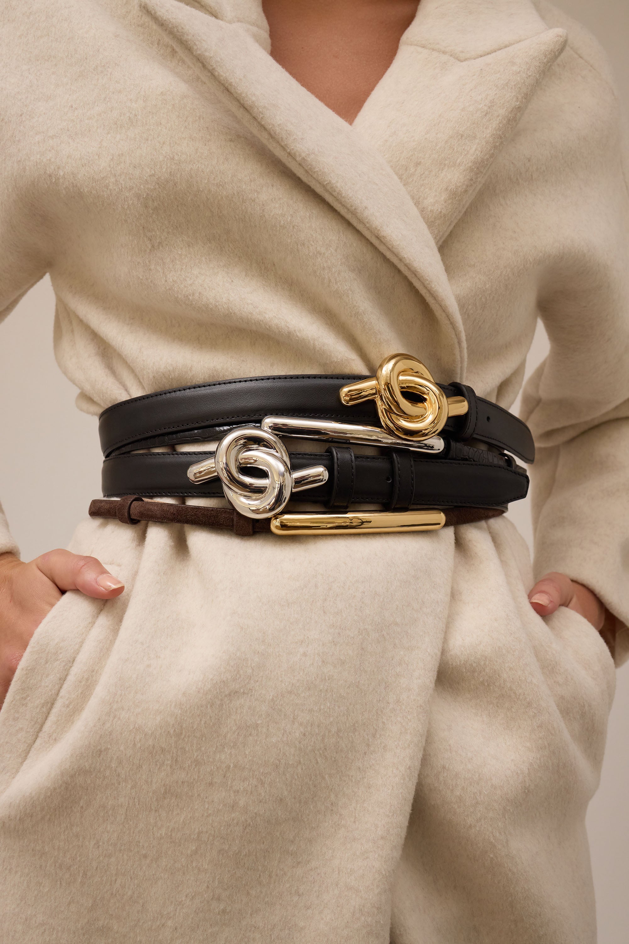 Glossy Bar Suede Belt