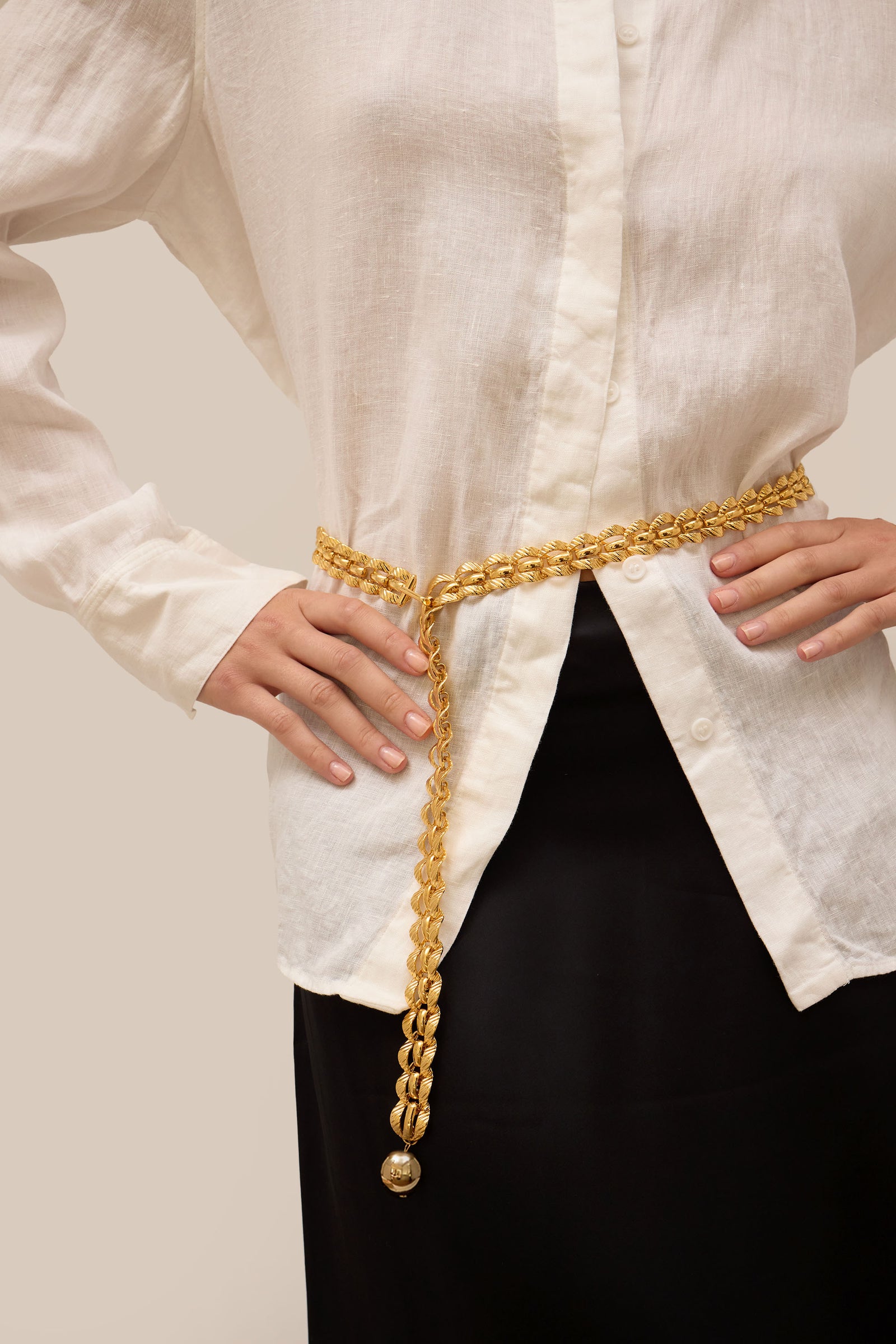 Kendra Metal Chain Belt | LELET NY display picture 1