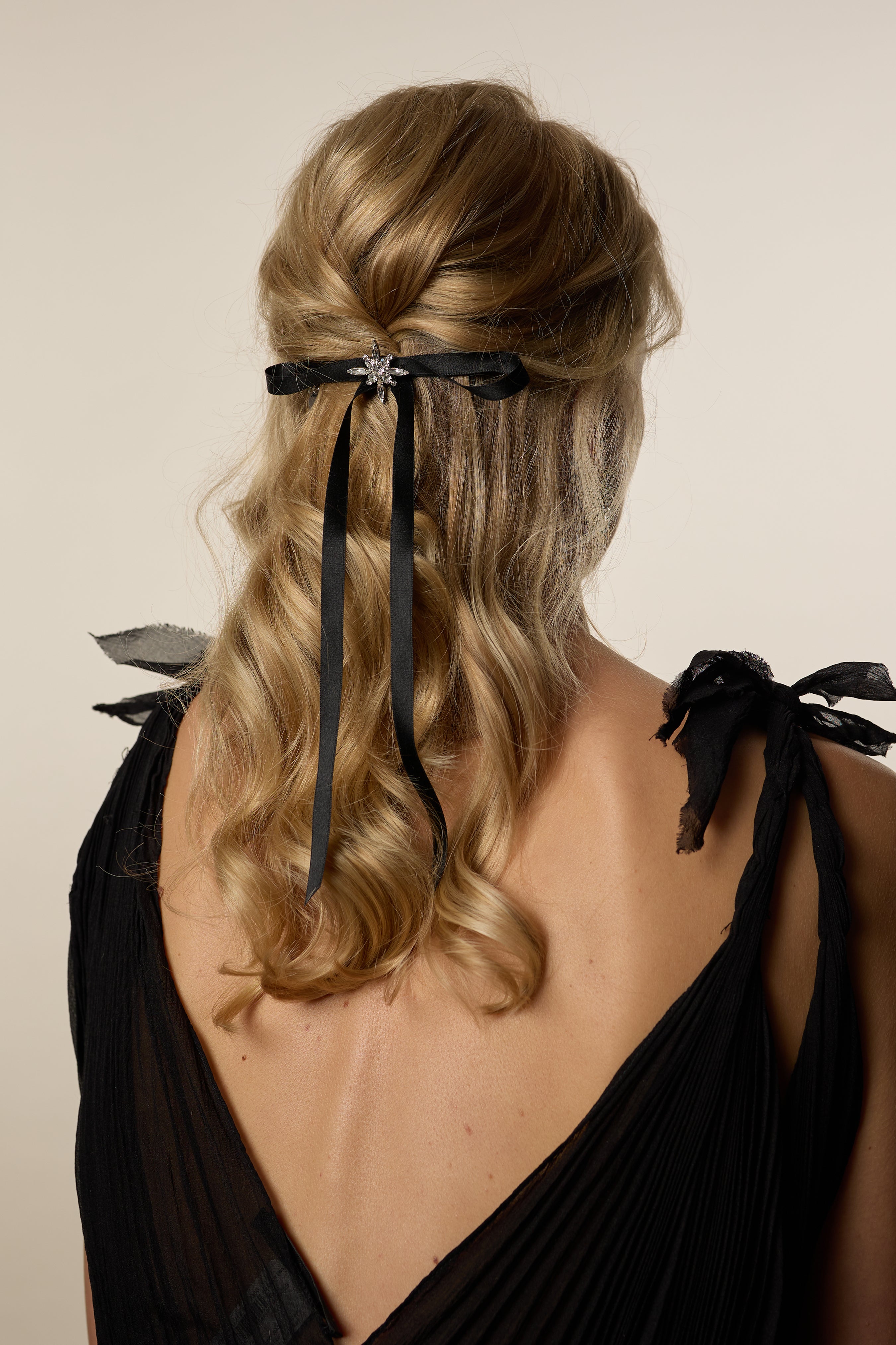 Avril Crystal Skinny Bow | LELET NY