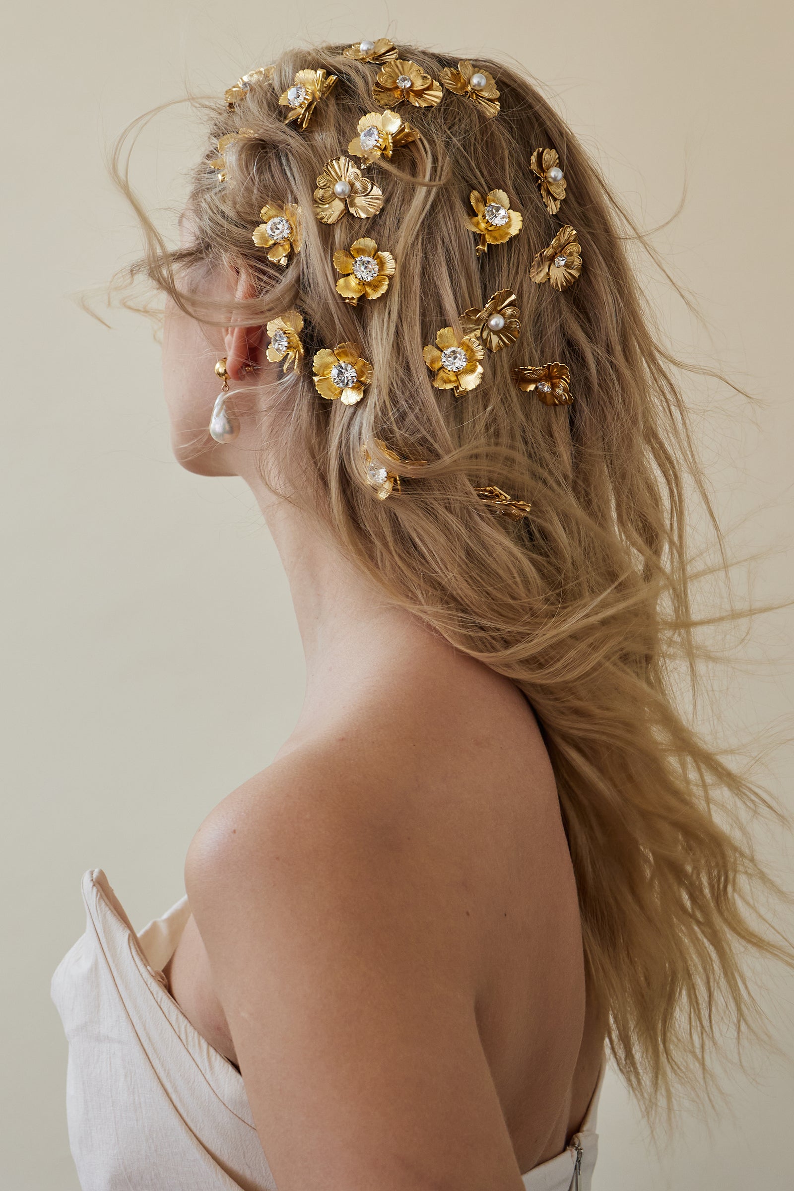 NATURAL PEONY FLORAL BOUQUET HEADBAND - Lele Sadoughi