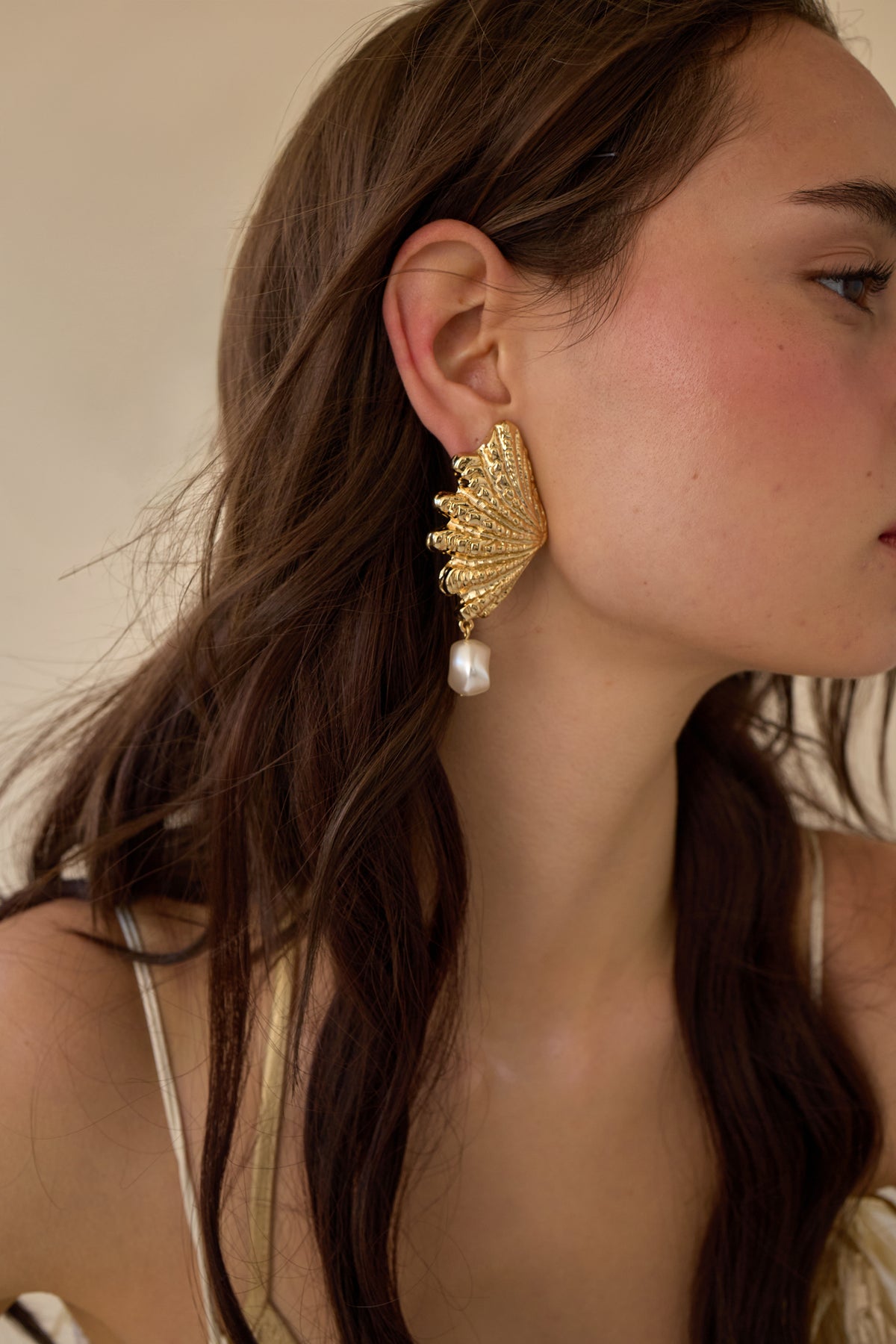 Nadia Pearl Earrings