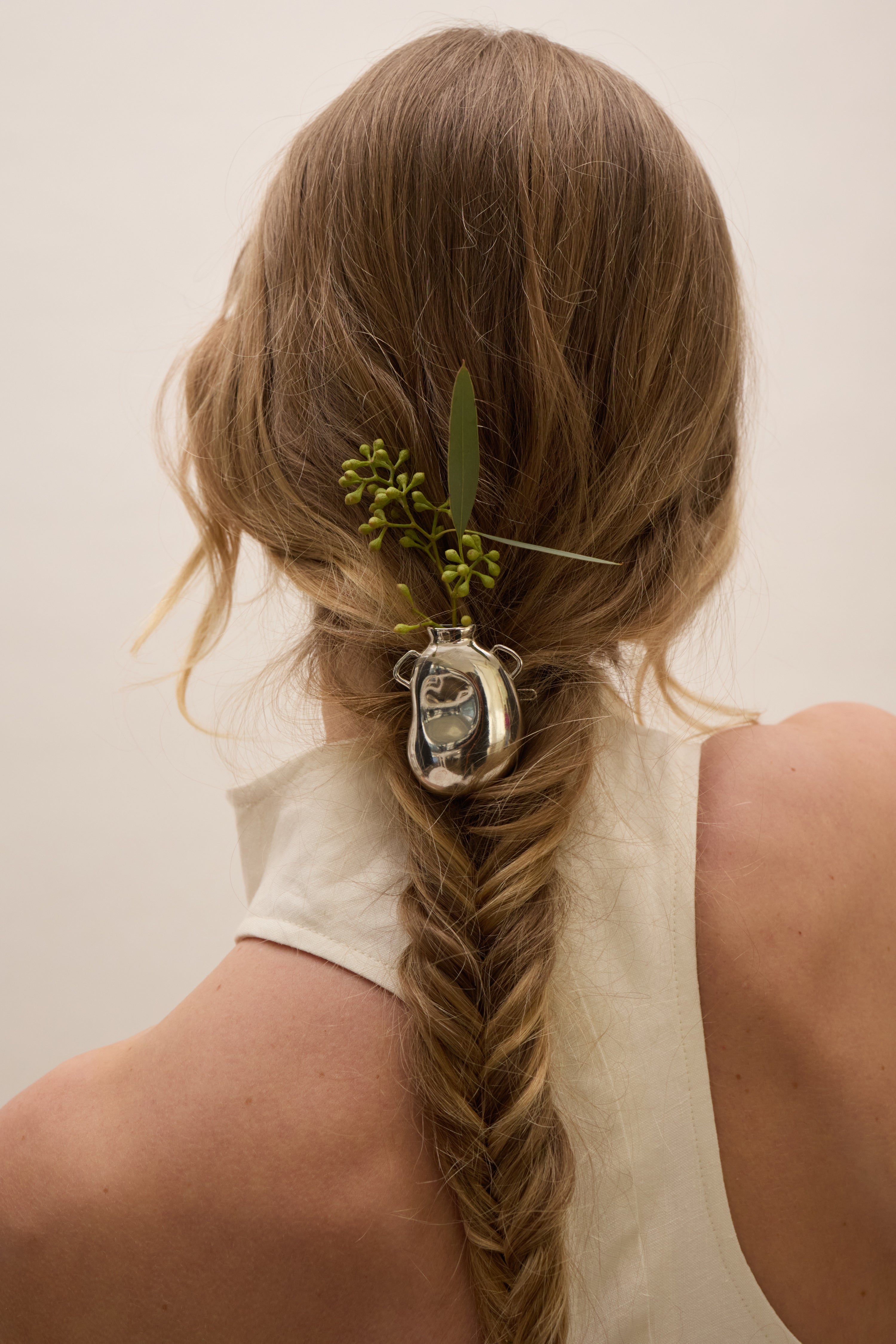 Zoe Jug Barrette
