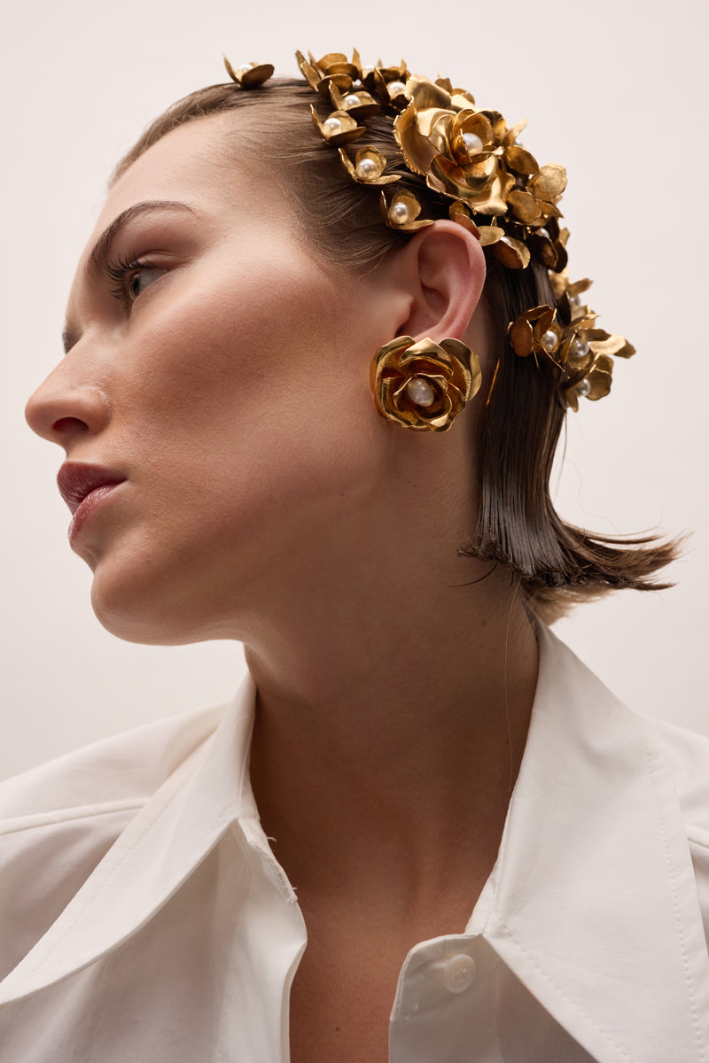 Ivy Pearl Button Earrings