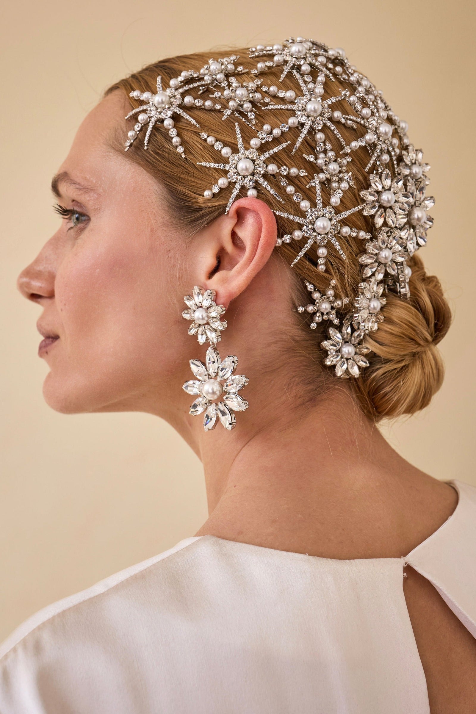 Starlet Pearl and Crystal Petite Comb – LELET NY display picture 2