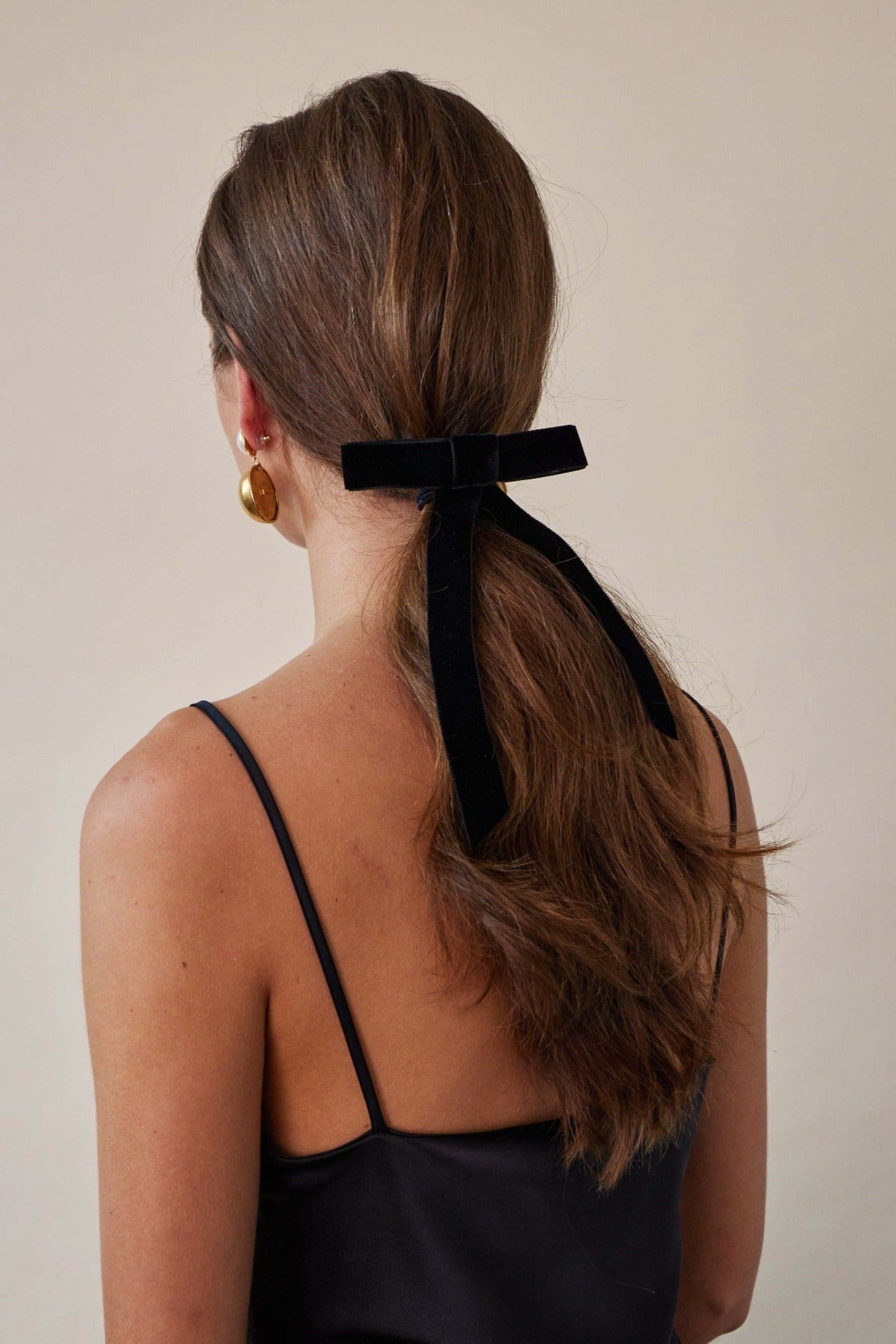 Nate Velvet Bow