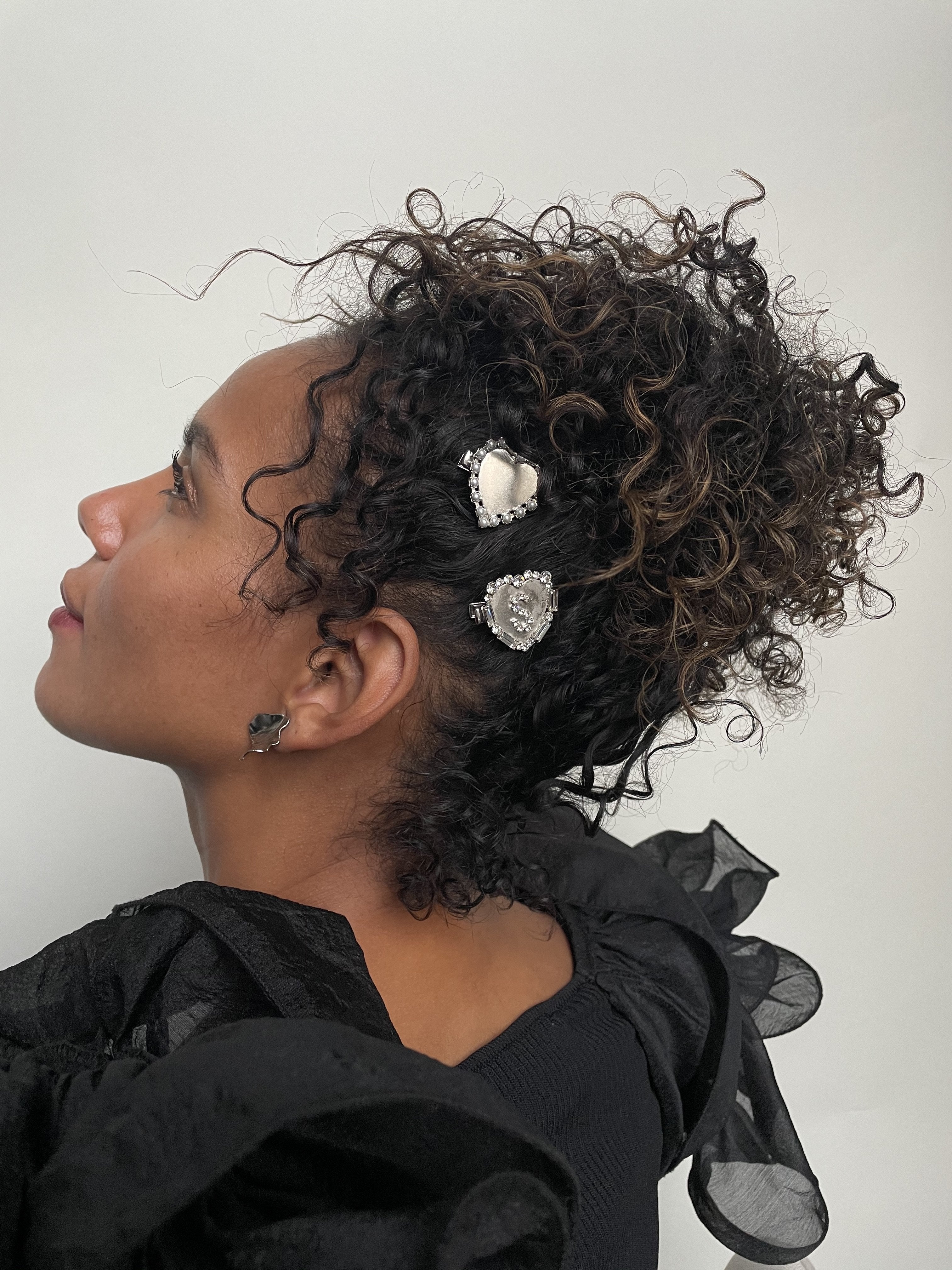 Line Dot Crystal Gram Clip